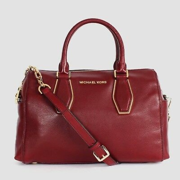 Michael Kors Handbags - *HPx6!* Michael Kors Vanessa satchel (see photos)